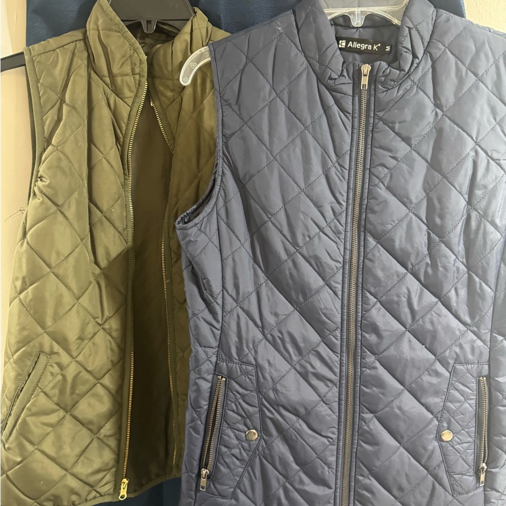 Old Navy Quilted Vest in Olive Green